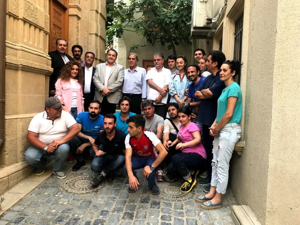Qız Qalası cast and crew group photo in a stone alleyway